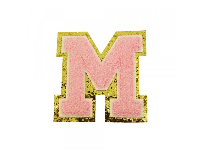 opstrijk letter M badstof roze met gouden rand 8 x 8 cm